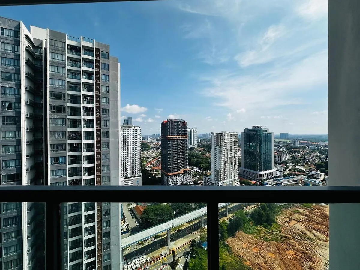 R&F Princess Cove Kuo Dual Key-No Parking Johor Bahru Malaysia